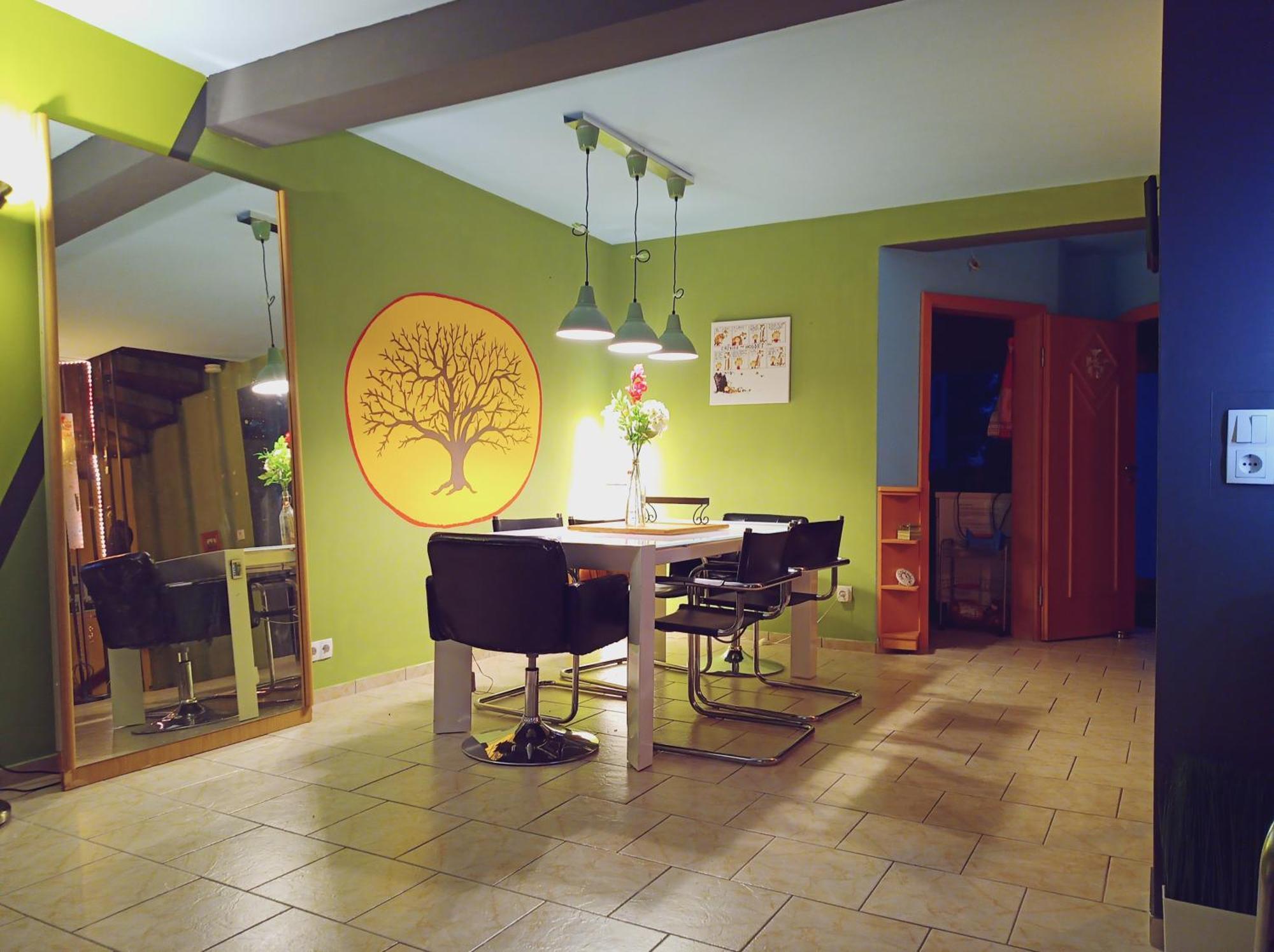 Grosses Zimmer Bad Kueche Wohnzimmer Terasse Garten Zentral Ruhig 란츠베르크암레흐 외부 사진
